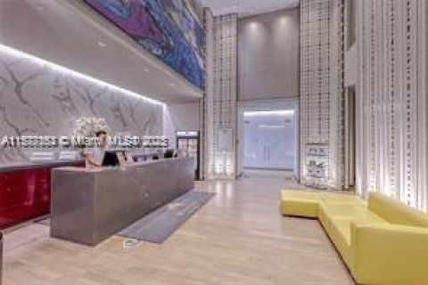 Condominio en alquiler en Hallandale Beach, Florida, 3 dormitorios, 191.84 m2 № 1753706 - foto 13