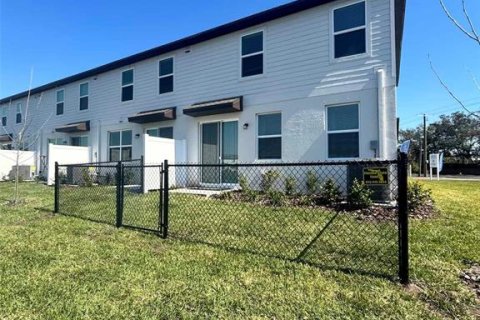 Touwnhouse à louer à Riverview, Floride: 3 chambres, 145.48 m2 № 1629317 - photo 16