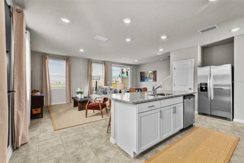 Touwnhouse à louer à Riverview, Floride: 3 chambres, 145.48 m2 № 1629317 - photo 2