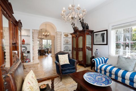 House in Miami, Florida 3 bedrooms, 337.24 sq.m. № 2028900 - photo 5