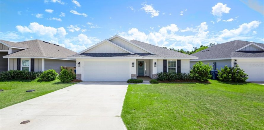House in Newberry, Florida 4 bedrooms, 154.59 sq.m. № 1899995