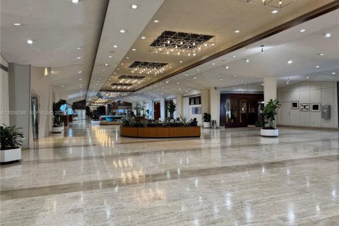 Copropriété à louer à Miami, Floride: 2 chambres, 91.97 m2 № 2168141 - photo 12