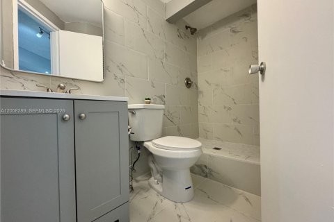 Copropriété à louer à Miami, Floride: 2 chambres, 91.97 m2 № 2168141 - photo 8