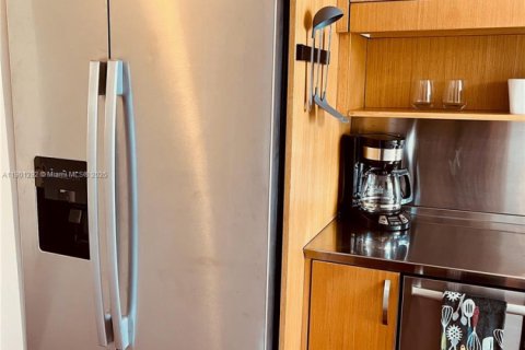 Condominio en alquiler en Miami Beach, Florida, 47.84 m2 № 1957010 - foto 20