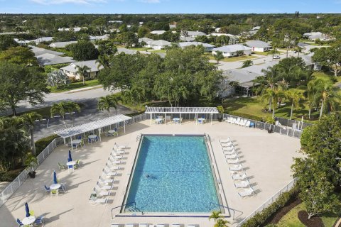 Condo in Jupiter, Florida, 2 bedrooms  № 1133125 - photo 1