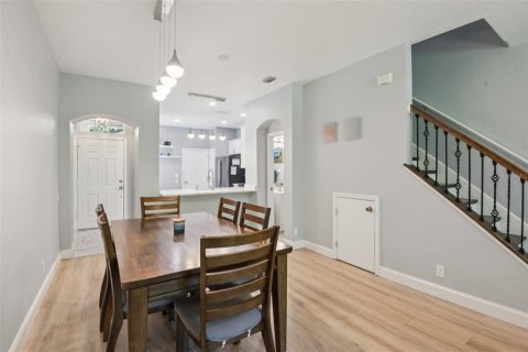Touwnhouse à vendre à Palm Harbor, Floride: 2 chambres, 117.71 m2 № 2122309 - photo 7