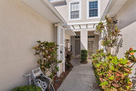 Touwnhouse à vendre à Palm Harbor, Floride: 2 chambres, 117.71 m2 № 2122309 - photo 3