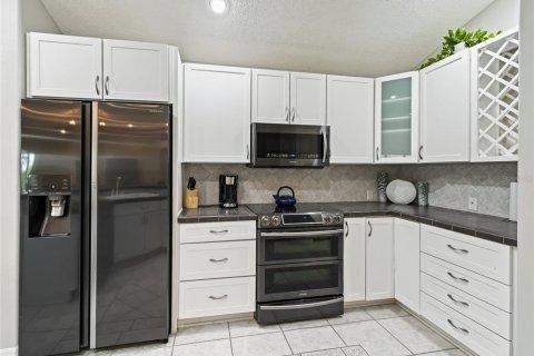 Casa en alquiler en The Villages, Florida, 3 dormitorios, 186.18 m2 № 1837130 - foto 10