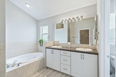 Casa en alquiler en The Villages, Florida, 3 dormitorios, 186.18 m2 № 1837130 - foto 15