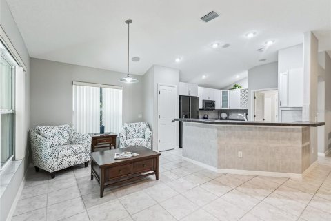 Casa en alquiler en The Villages, Florida, 3 dormitorios, 186.18 m2 № 1837130 - foto 7