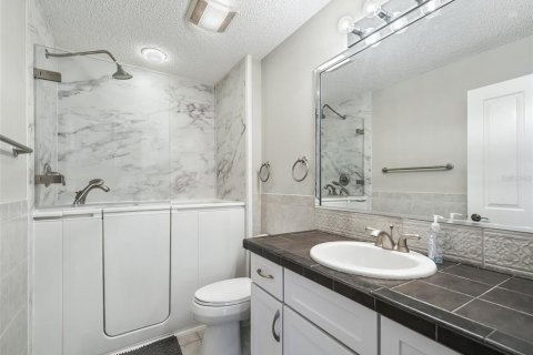 Casa en alquiler en The Villages, Florida, 3 dormitorios, 186.18 m2 № 1837130 - foto 21