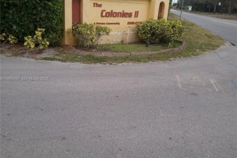 Touwnhouse à Lauderdale Lakes, Floride 3 chambres, 152.82 m2 № 2297508