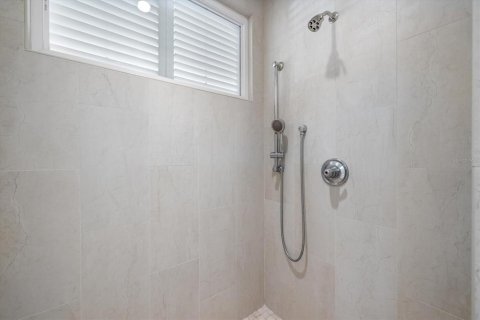 Купить виллу или дом в Сарасота, Флорида 8 комнат, 185.71м2, № 1509489 - фото 21