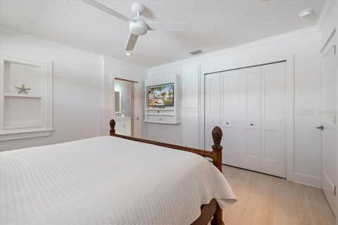Купить виллу или дом в Сарасота, Флорида 8 комнат, 185.71м2, № 1509489 - фото 19