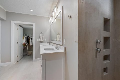 Купить виллу или дом в Сарасота, Флорида 8 комнат, 185.71м2, № 1509489 - фото 22