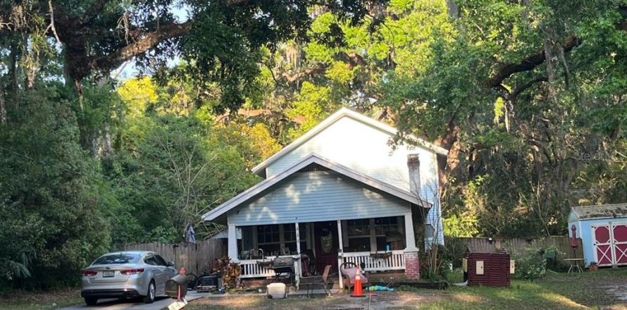 House in Brooksville, Florida 3 bedrooms, 138.24 sq.m. № 1613889