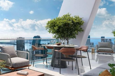 Condo in Miami, Florida, 1 bedroom  № 1713849 - photo 5