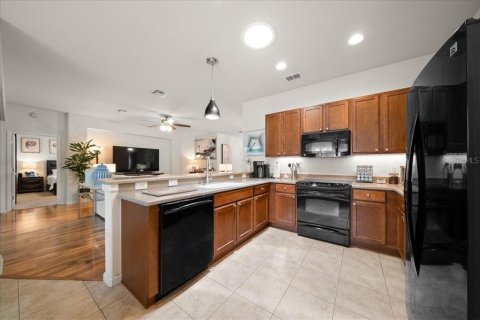 House in Ocala, Florida 2 bedrooms, 148.27 sq.m. № 2218283 - photo 7