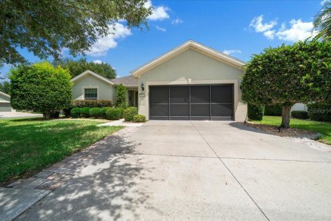 House in Ocala, Florida 2 bedrooms, 148.27 sq.m. № 2218283