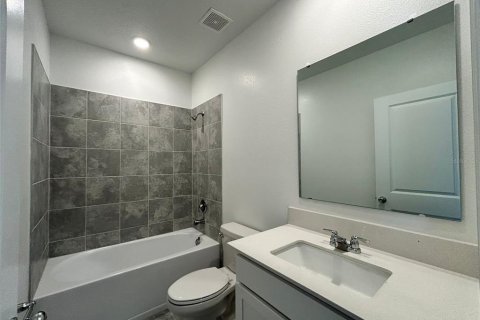 Townhouse in Davenport, Florida 3 bedrooms, 156.91 sq.m. № 2233141 - photo 16