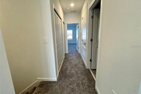 Townhouse in Davenport, Florida 3 bedrooms, 156.91 sq.m. № 2233141 - photo 9