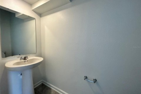 Townhouse in Davenport, Florida 3 bedrooms, 156.91 sq.m. № 2233141 - photo 8