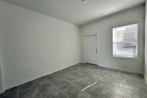 Townhouse in Davenport, Florida 3 bedrooms, 156.91 sq.m. № 2233141 - photo 6