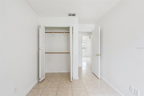 Duplex à vendre à Orlando, Floride: 3 chambres, 94.95 m2 № 2152055 - photo 16