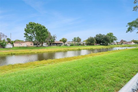 Duplex à vendre à Orlando, Floride: 3 chambres, 94.95 m2 № 2152055 - photo 24