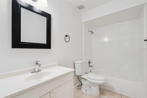 Duplex à vendre à Orlando, Floride: 3 chambres, 94.95 m2 № 2152055 - photo 18