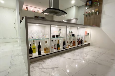 Condominio en venta en Miami, Florida, 1 dormitorio, 74.41 m2 № 1936371 - foto 4