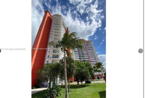 Condominio en venta en Miami, Florida, 1 dormitorio, 74.41 m2 № 1936371 - foto 21
