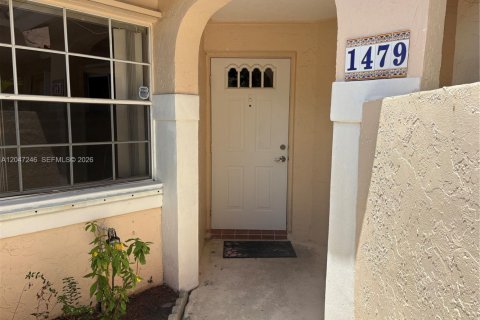 House in Weston, Florida 3 bedrooms, 106.93 sq.m. № 2305398 - photo 2