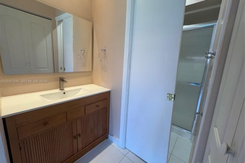 House in Weston, Florida 3 bedrooms, 106.93 sq.m. № 2305398 - photo 7