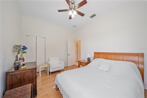 House in Fort Myers, Florida 5 bedrooms, 265.33 sq.m. № 2360908 - photo 4