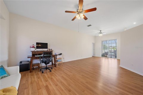 House in Fort Myers, Florida 5 bedrooms, 265.33 sq.m. № 2360908 - photo 27