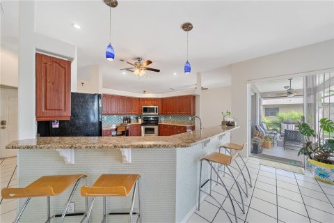 House in Fort Myers, Florida 5 bedrooms, 265.33 sq.m. № 2360908 - photo 12