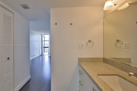 Condominio en venta en Aventura, Florida, 1 dormitorio, 84.82 m2 № 1861303 - foto 17