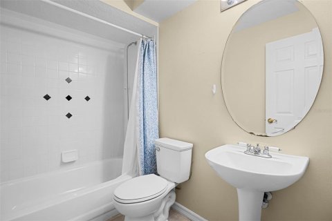 Casa en venta en Orlando, Florida, 5 dormitorios, 264.59 m2 № 1913589 - foto 22