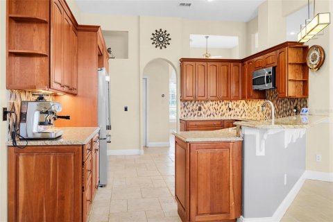 Casa en venta en Orlando, Florida, 5 dormitorios, 264.59 m2 № 1913589 - foto 10