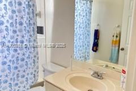 House in Homestead, Florida 4 bedrooms, 258.55 sq.m. № 2081949 - photo 10