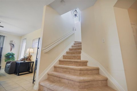Townhouse in Cape Coral, Florida 3 bedrooms, 183.67 sq.m. № 1754468 - photo 21