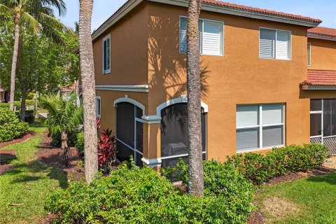 Townhouse in Cape Coral, Florida 3 bedrooms, 183.67 sq.m. № 1754468 - photo 2