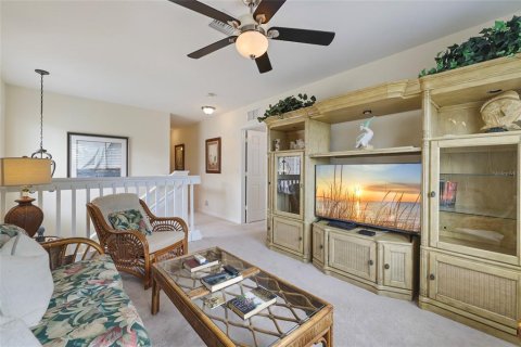 Townhouse in Cape Coral, Florida 3 bedrooms, 183.67 sq.m. № 1754468 - photo 23
