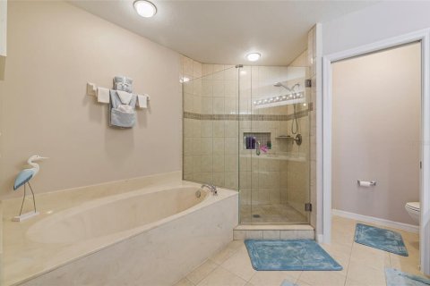 Townhouse in Cape Coral, Florida 3 bedrooms, 183.67 sq.m. № 1754468 - photo 26