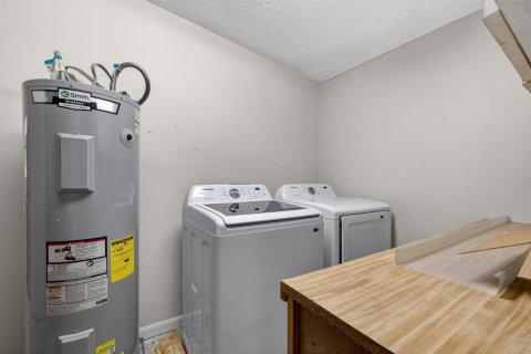 Casa en venta en Stuart, Florida, 3 dormitorios, 170.57 m2 № 2087384 - foto 16