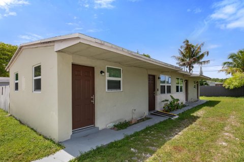 Propiedad comercial en Hollywood, Florida 128.58 m2 № 2266039