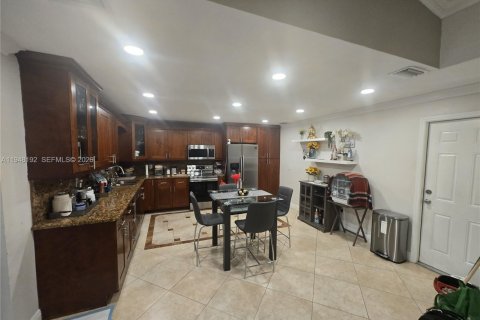 Villa ou maison à vendre à Homestead, Floride: 3 chambres, 114.92 m2 № 2004195 - photo 2