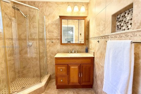 Купить виллу или дом в Хомстед, Флорида 3 спальни, 114.92м2, № 2004195 - фото 25