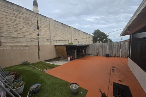 Villa ou maison à vendre à Homestead, Floride: 3 chambres, 114.92 m2 № 2004195 - photo 20